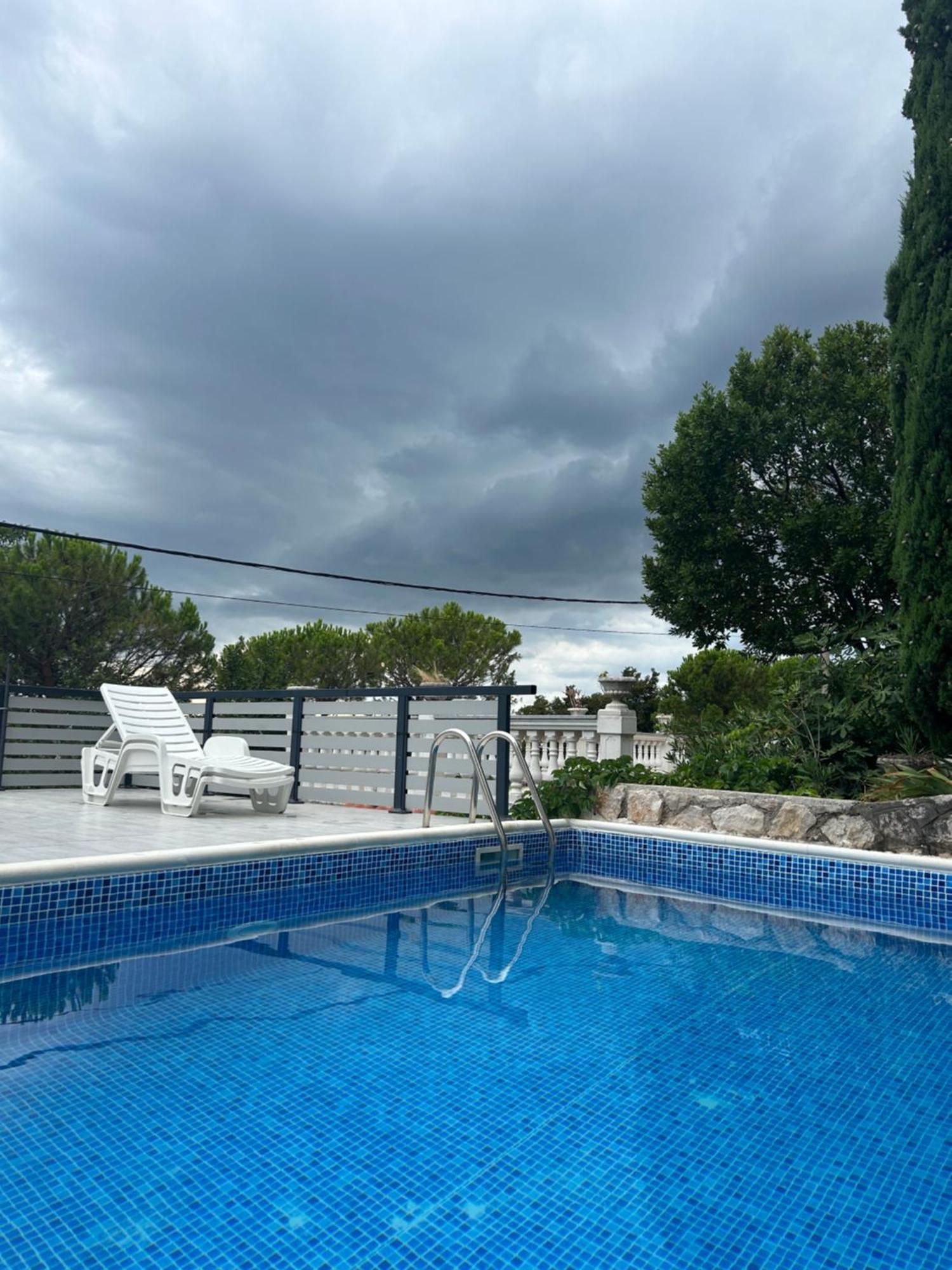 Sobe Za Odmor Jadran Hotell Dramalj Exteriör bild