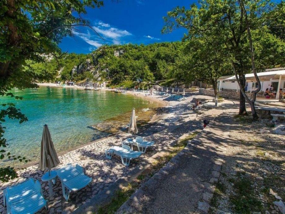 Sobe Za Odmor Jadran Hotell Dramalj Exteriör bild